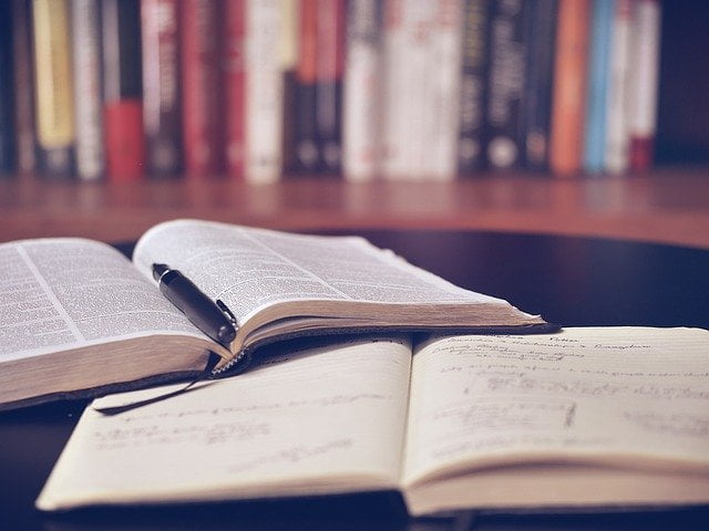 Makedonya Üniversitesi Fiyatları